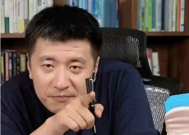 读书就是让你够到那层“隐形天花板”